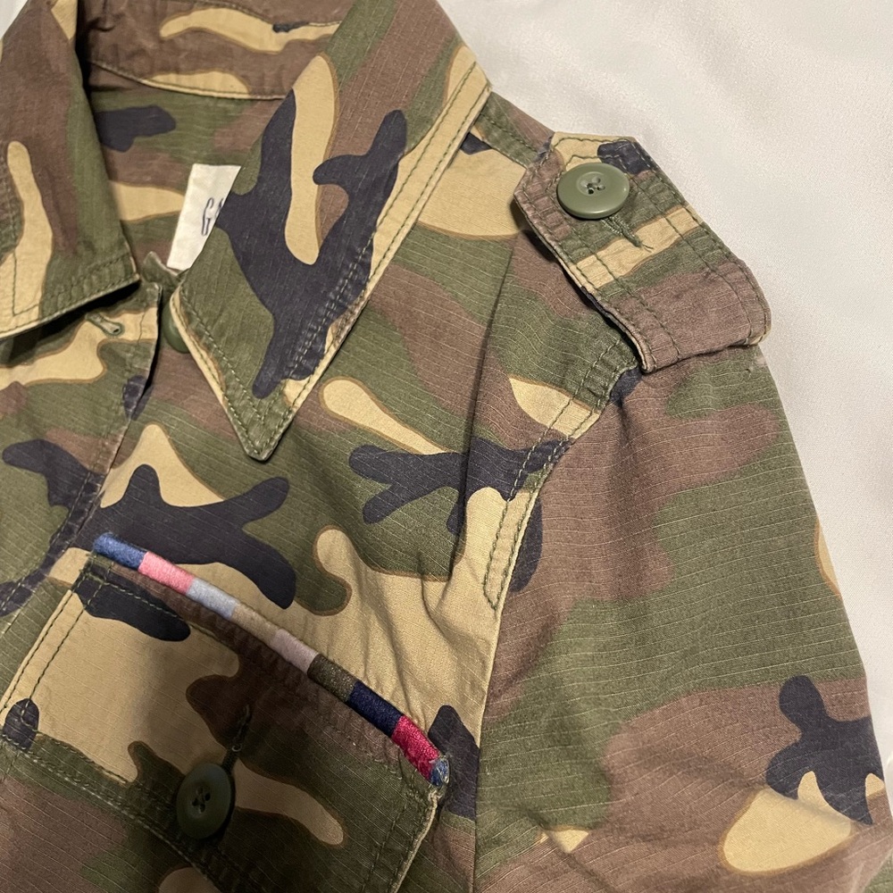 Gap Camo Jacket - image 4